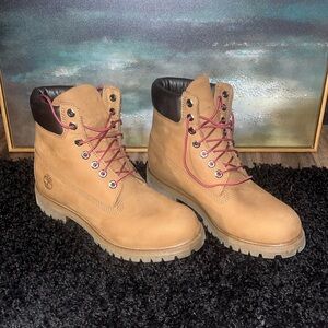 Timberland Premium 6” waterproof boot in brown nubuck leather size 9